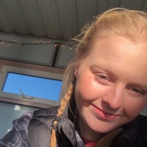 Meet your Posher, Zoë